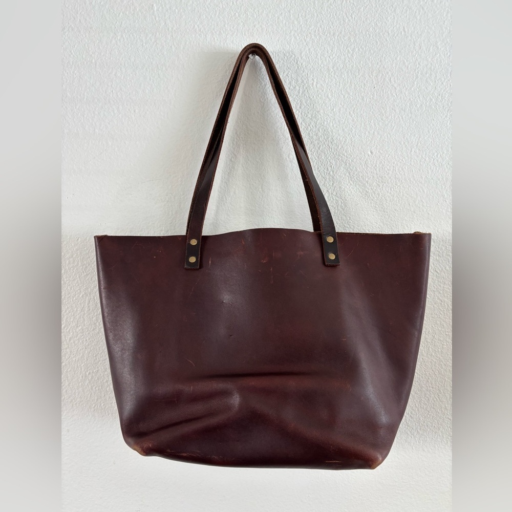 Portland Leather Handmade Classic Medium Tote Bag - Picture 3 of 14